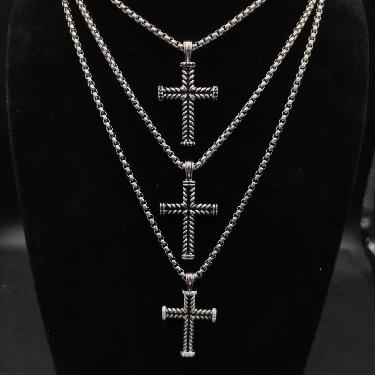 David Yurman Cable Cross Silver Twisted Texture Silhouette Necklace 3