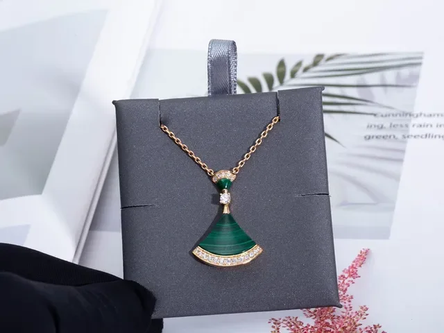 Fan-Shaped Malachite and Pavé Stone Gold-Tone Necklace 3