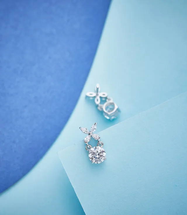 Floral Motif Round Crystal Drop Earrings 7