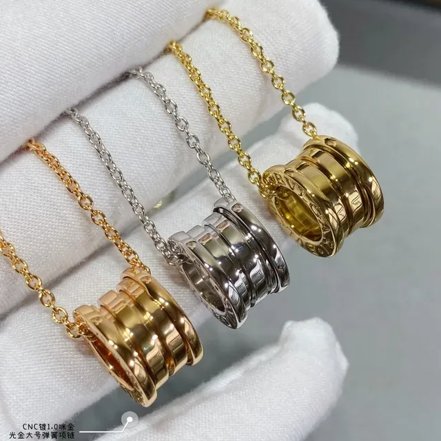 Pendente Cilíndrico Multi-Banda de Ouro Preto Corrente Curb-Link Fino Joias 2
