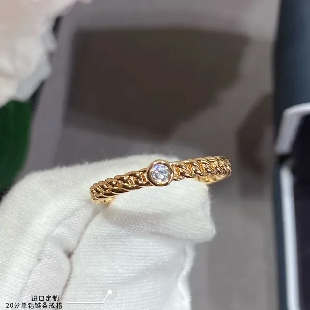 Gold-Tone Chain-Link Single Stone Ring 3