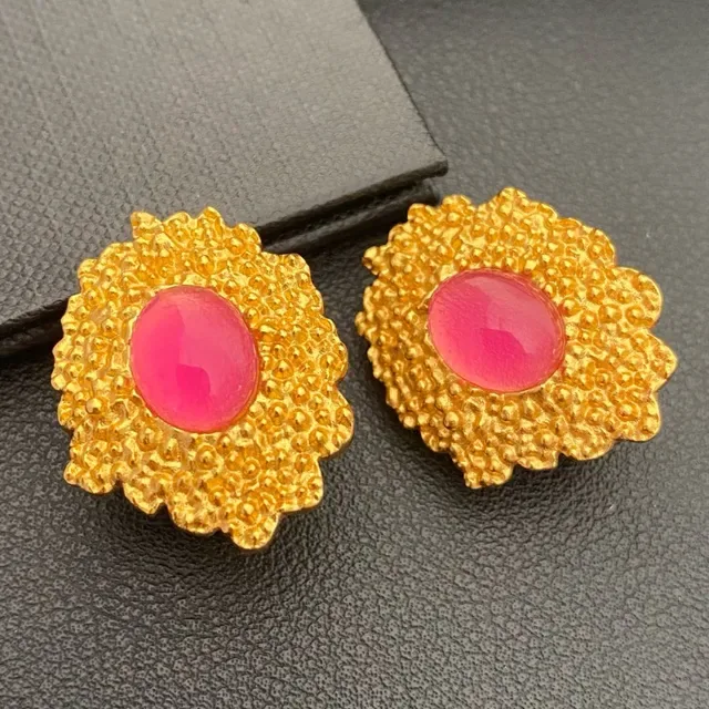 Gold-Tone Floral Textured Cabochon Pink Stud Earrings 5