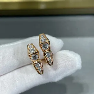 أقراط ذهبية هندسية Pavé-Set Multi-Stone