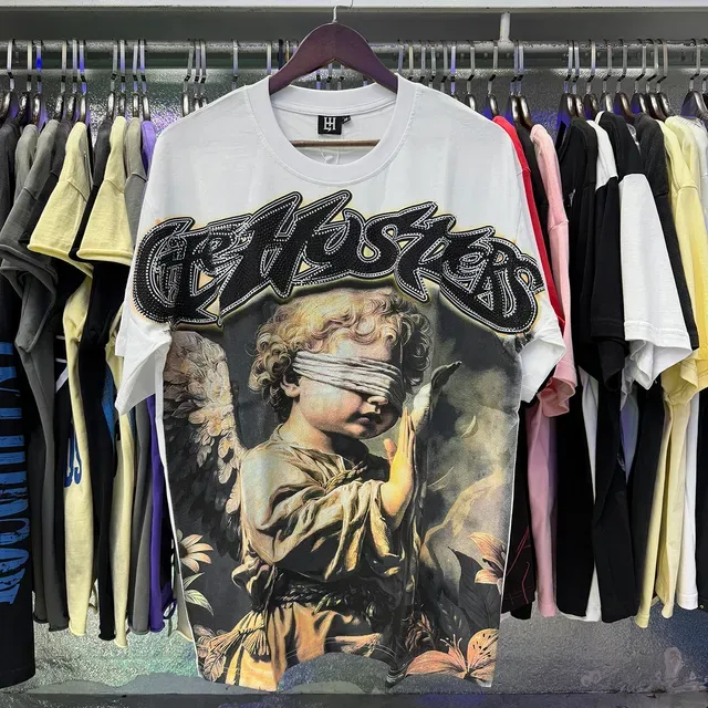 Graphic Print Blindfolded Angel T-Shirt 13