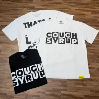 تي شيرت بطباعة جرافيك 'Cough Syrup' بأحرف مربعة