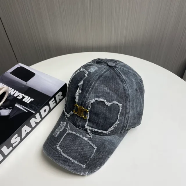 Casquette de baseball en denim gris doré distressed avec détail de bord effiloché 5