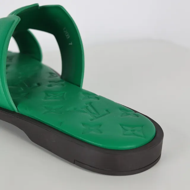 Green Dual-Strap Molded Rubber Slippers 4