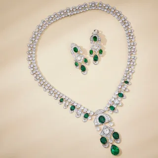 সবুজ রুপো Emerald-and-Diamond Multi-Strand মালা