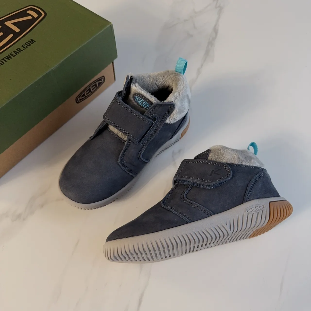 KEEN 儿童 抓绒内衬 魔术贴 雪靴 4