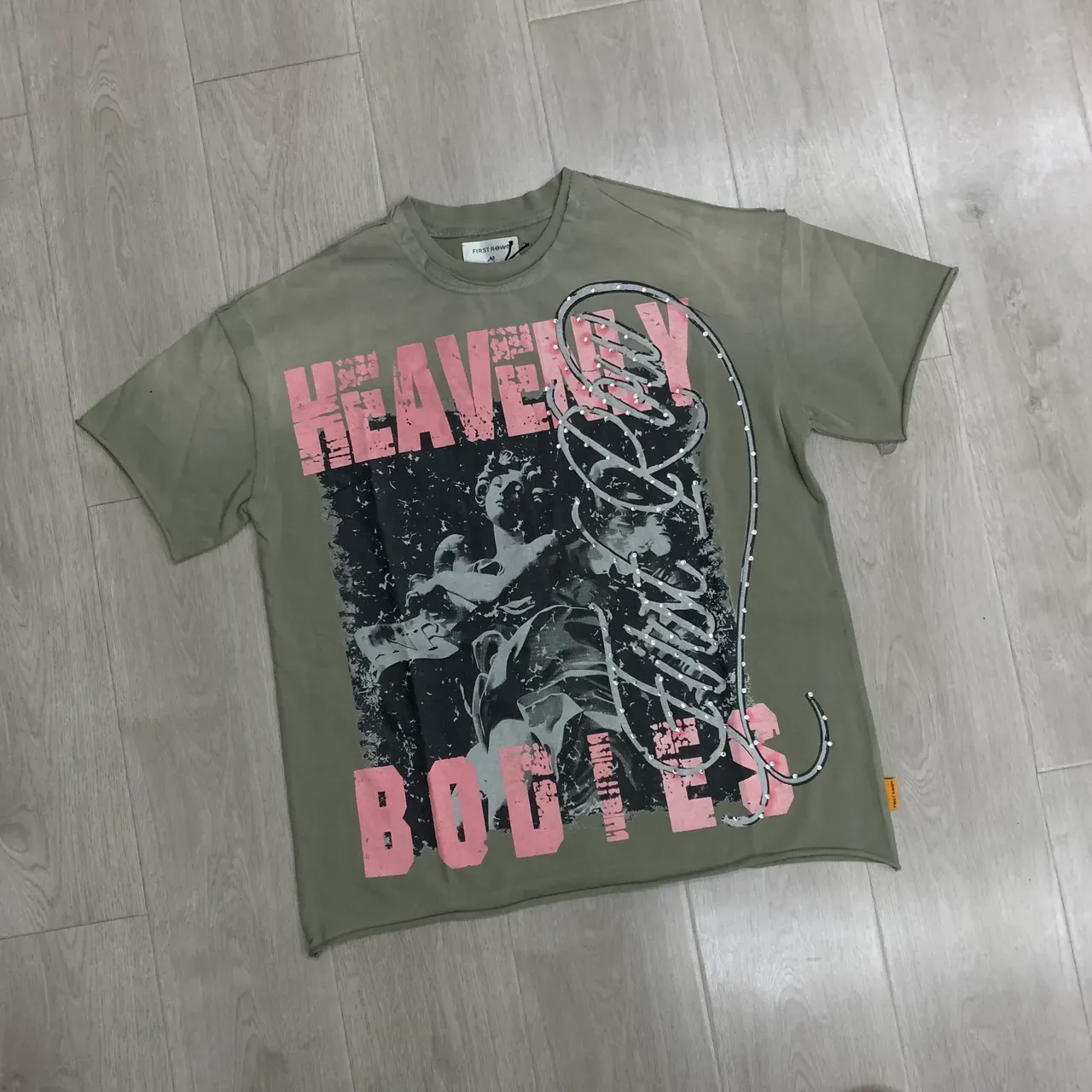Oversized Distressed Graphic Print Beige T-Shirt 2