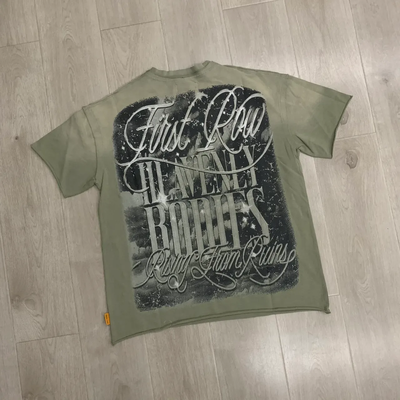 Oversized Distressed Graphic Print Beige T-Shirt 3