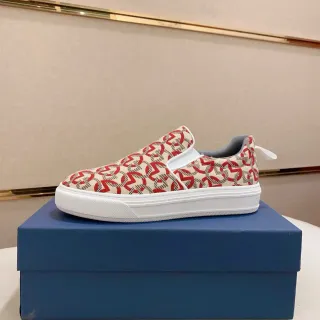 حذاء سنيكرز منصة slip-on مطبوع