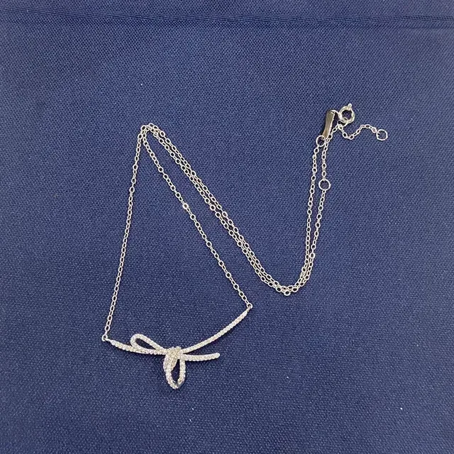Pavé-Set Bow Motif Pendant Necklace 5