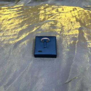 गुलाबी Pavé एटरनिटी बैंड रिंग