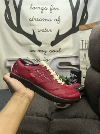 أحذية رياضية low-top شبكية أحمر وكريمي 6