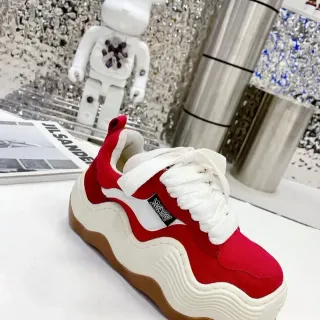 Red and White Wavy Midsole Canvas Lifestyle Sneakers