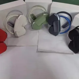 लाल नीली चमड़े जैसी कान के कवर हिंग्ड फोल्डिंग डिजाइन ओवर-यर हेडफोन