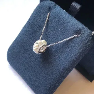 Collier Perles Beige Argent Cluster Pendant Pavé Cristal Halo