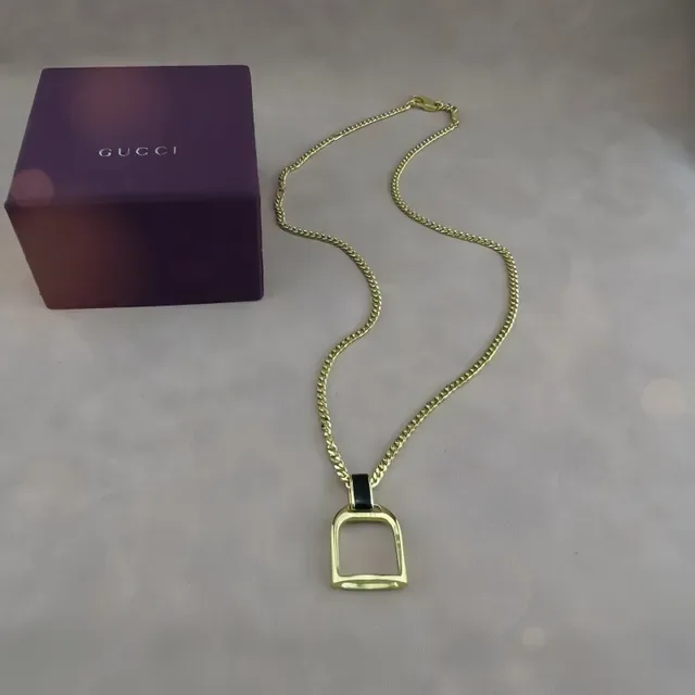 Silver Black Chain Stirrup-Shaped Pendant Necklace 4