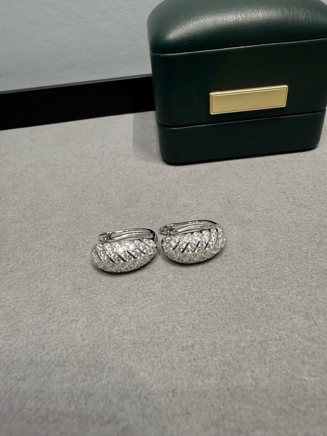 Silver-Tone and Gold-Tone Pavé Ribbed Hoop Earrings 4