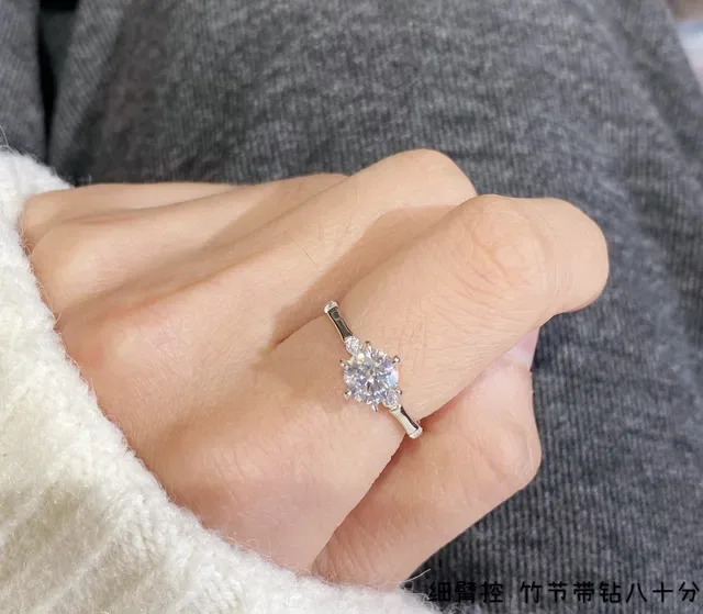 Silver Transparent Solitaire Round-Cut Center Stone Six-Prong Crown Setting Ring 9