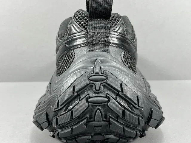 Skechers Black Monochrome Oversized Wavy Sole Chunky Sneakers 6