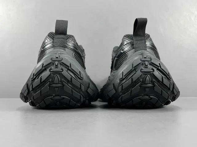 Skechers Black Monochrome Oversized Wavy Sole Chunky Sneakers 17