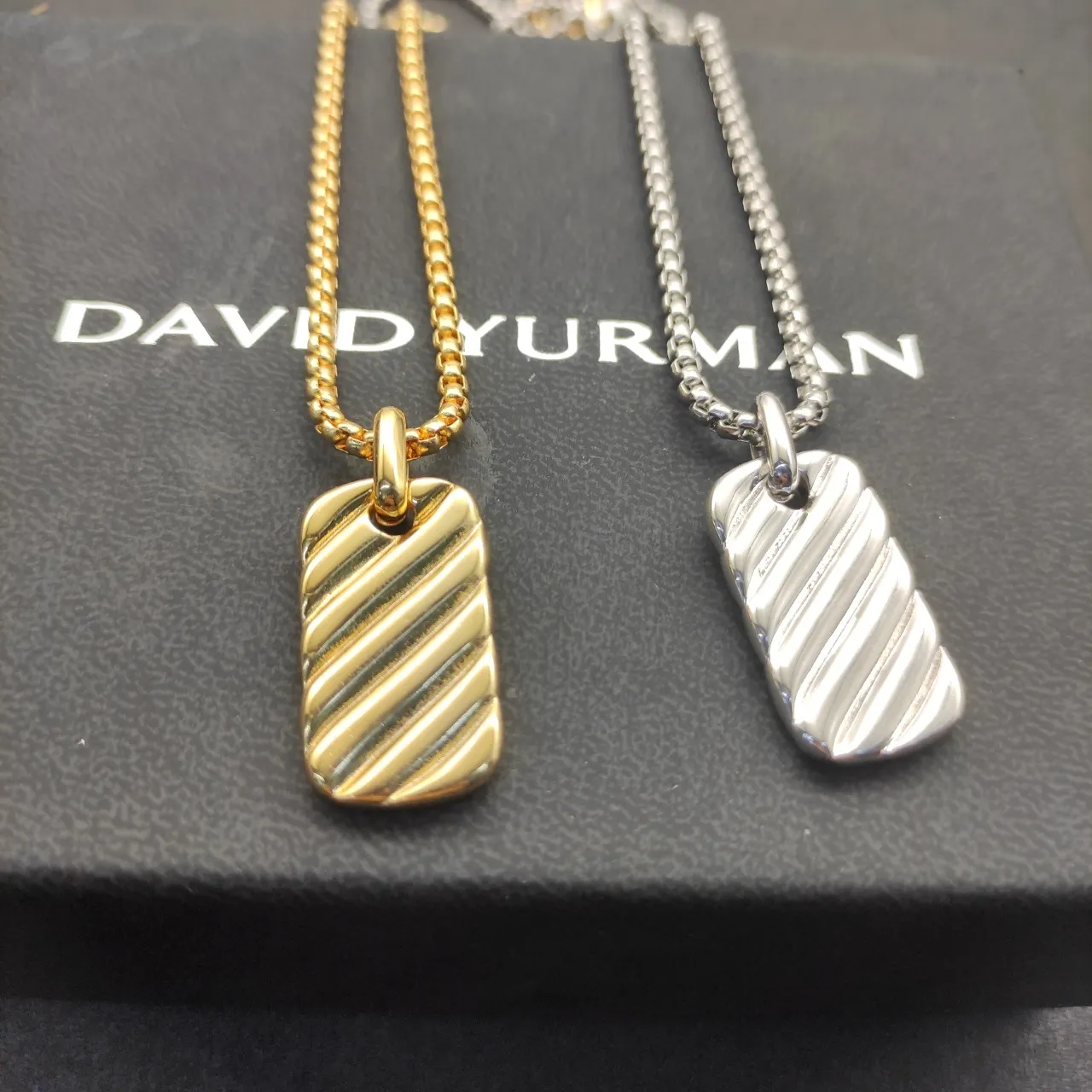 Twisted Rope Texture Gold Rectangular Dog-Tag Pendant Necklace 4