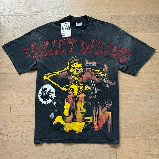 Vale Valley Dreams Graphic Print Distressed T-Shirt 2