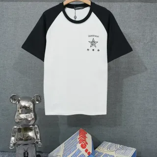 T-shirt graphique à manches raglan blanc et noir