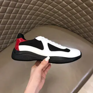 أبيض أسود أحمر بلكة لون شبكي وجلد حذاء أسلوب حياة
