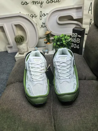 White Green Sculpted Multi-Layer Sole Black Plastic Heel Cage Chunky Sneakers 10