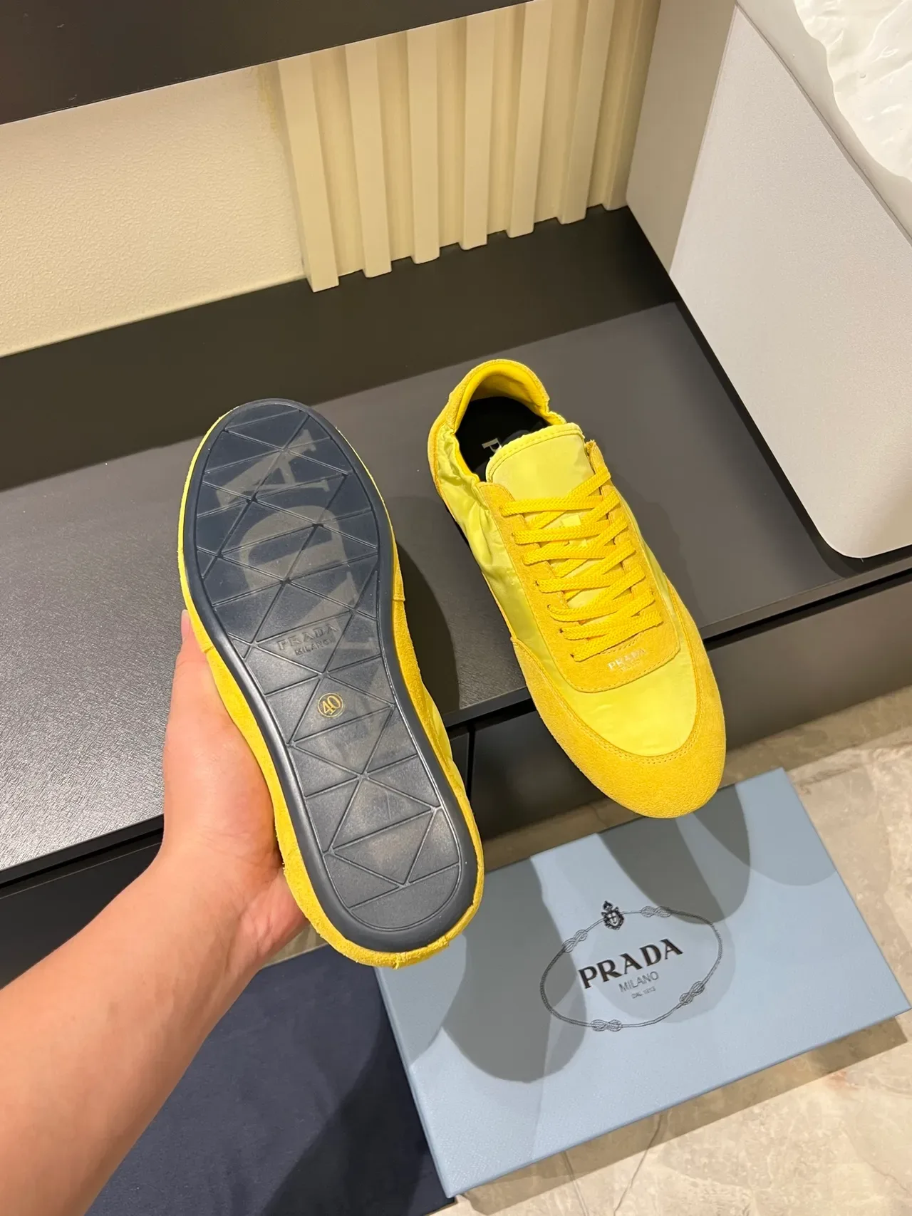 Sneakers Lifestyle Jaunes Low-Top en Daim et Nylon 3