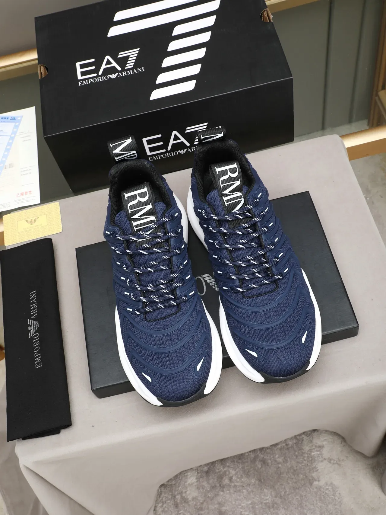 Giorgio Armani Navy Mesh et Overlay Synthétique Sneakers Lifestyle 3
