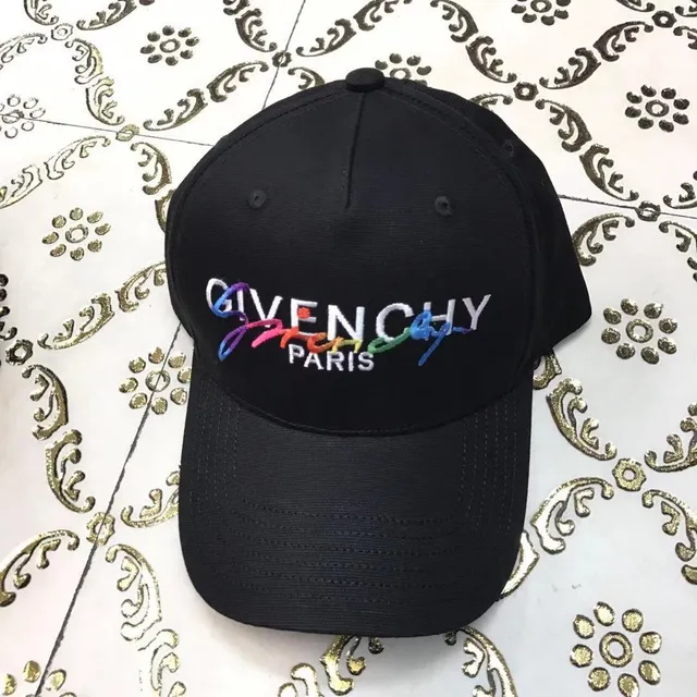 Givenchy लॉगो सिलाई काला बेसबॉल कैप 3