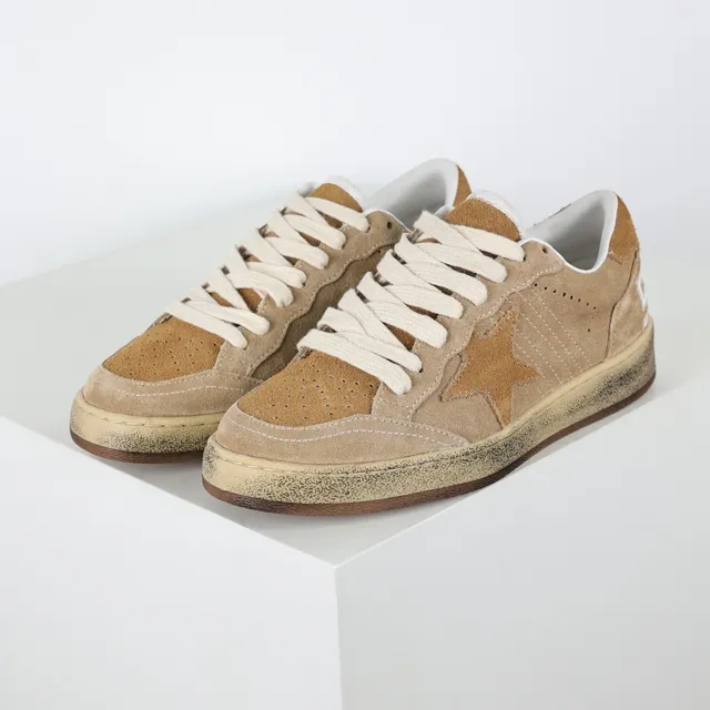 Golden Goose Super-Star Tênis Bege De Camurça Desgastada Lifestyle 2