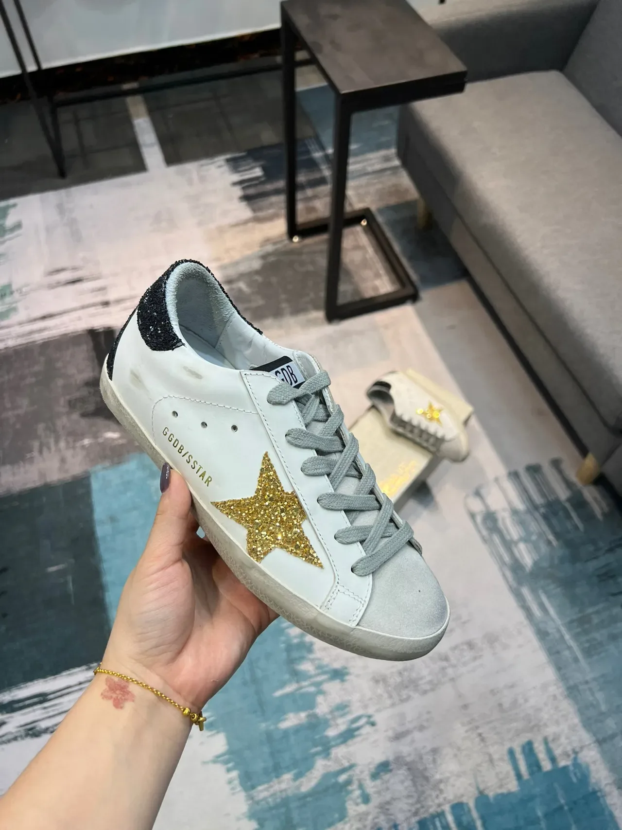 Golden Goose Super-Star White Gold zapatillas lifestyle de cuero distressed con glitter 6