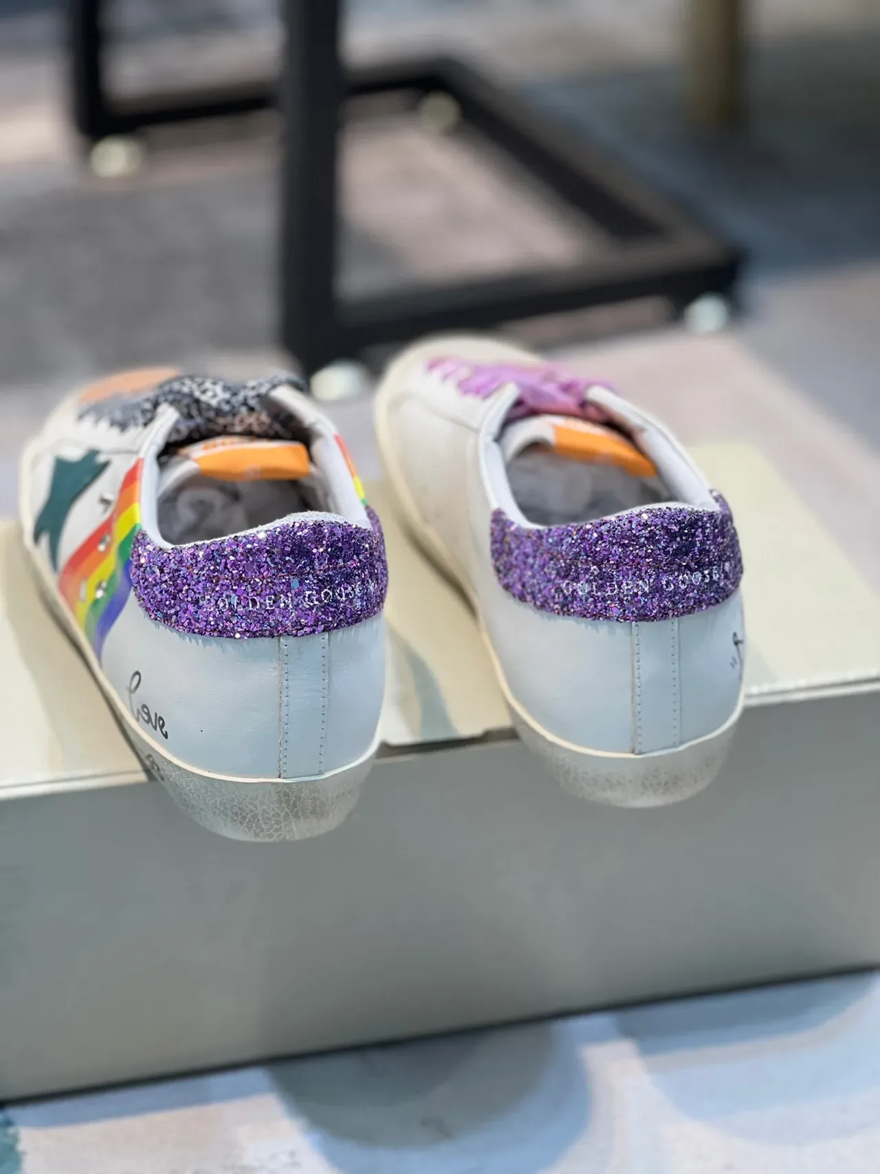 Golden Goose Superstar ক্ষতিগ্রস্ত সাদা রেইনবো তারা লাইফ স্টাইল স্নিকার 2