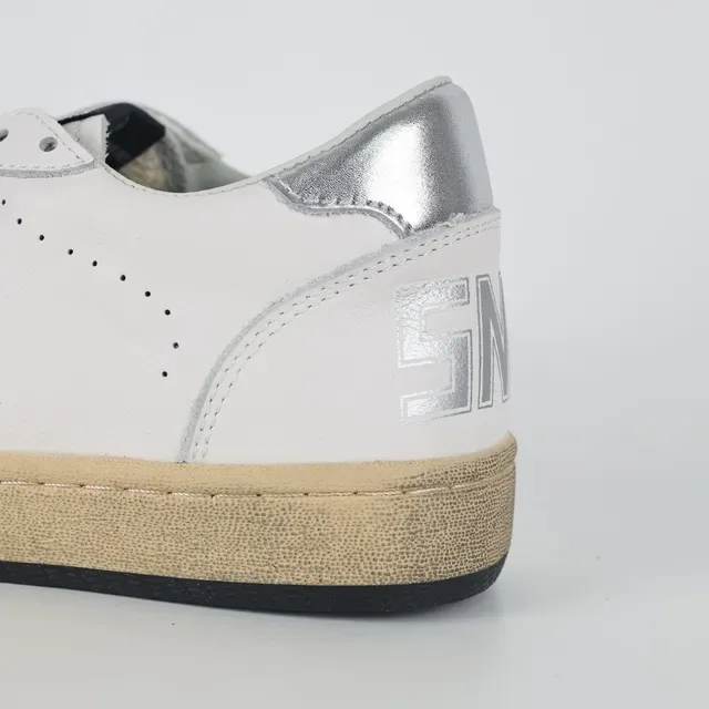 Golden Goose حذاء سنيكرز لايف ستايل أبيض فضي جلد أعلى تطريز نجمة 4