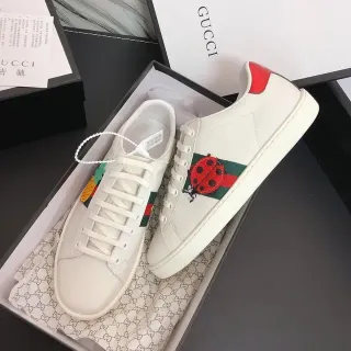 Gucci Ace Mariquita y Piña Bordadas Zapatillas Lifestyle Blancas