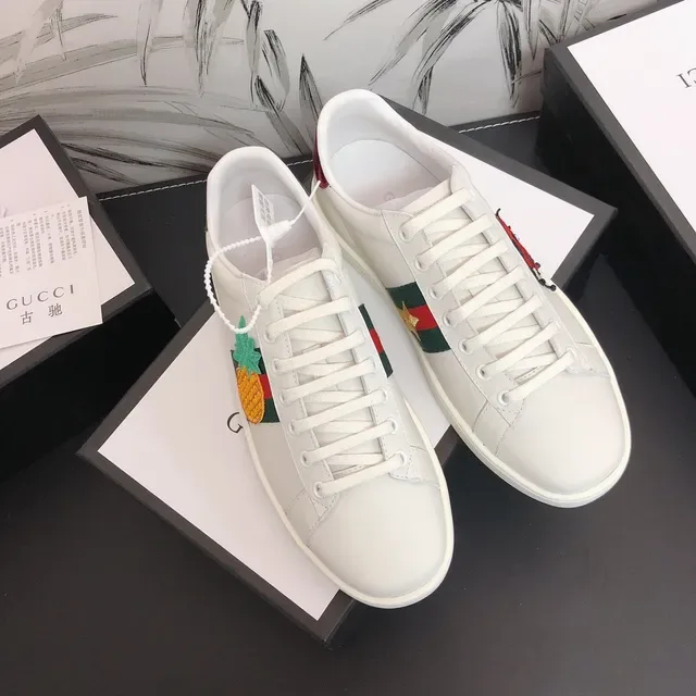 Gucci Ace Joaninha e Ananás Bordado Tênis Lifestyle Branco 2