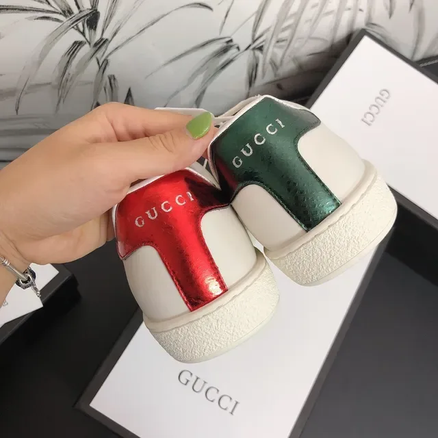 Gucci Ace Joaninha e Ananás Bordado Tênis Lifestyle Branco 3