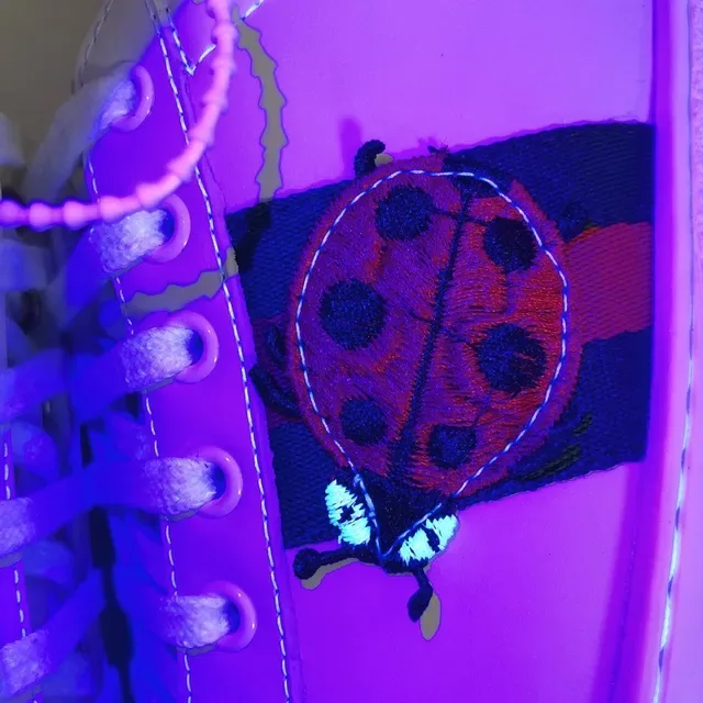 Gucci Ace Joaninha e Ananás Bordado Tênis Lifestyle Branco 5