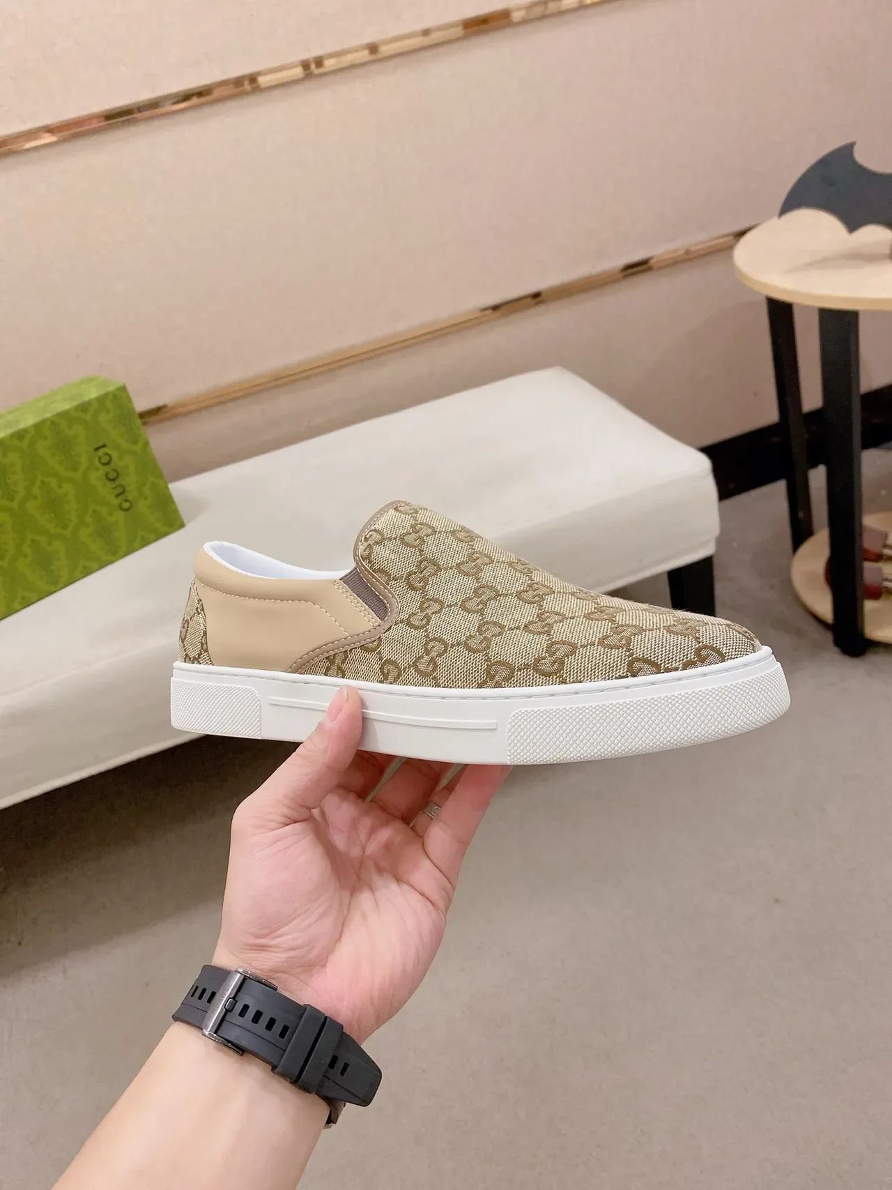 Gucci Ace GG Monogram Beige sneakers slip-on lifestyle 4