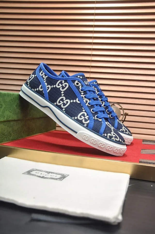 Gucci Ace Navy Blue GG Monogram Canvas lacets contrast lifestyle sneakers 3