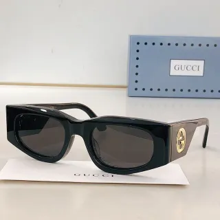 Gucci نظارات شمسية زاوية مستطيلة لامعة سوداء