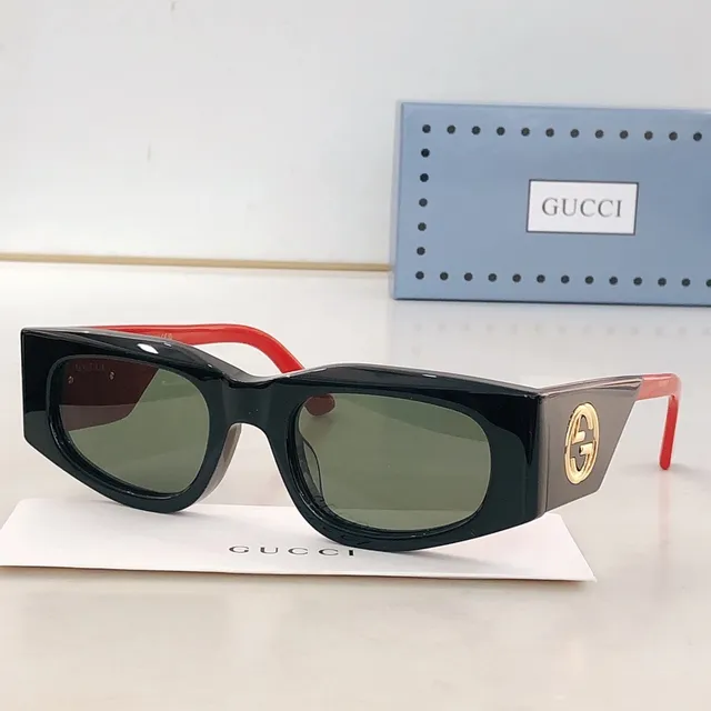 Gucci نظارات شمسية زاوية مستطيلة لامعة سوداء 9