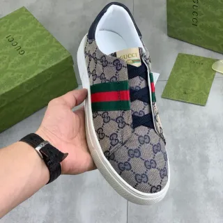 Gucci 米色海军蓝 GG Monogram 帆布 Web Stripe Accent 生活风格运动鞋