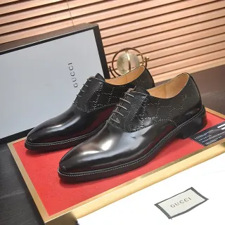 Gucci काला भूरा चमकदार पेटेंट लेदर GG Monogram ब्रॉग डिटेलिंग ऑक्सफोर्ड जूते