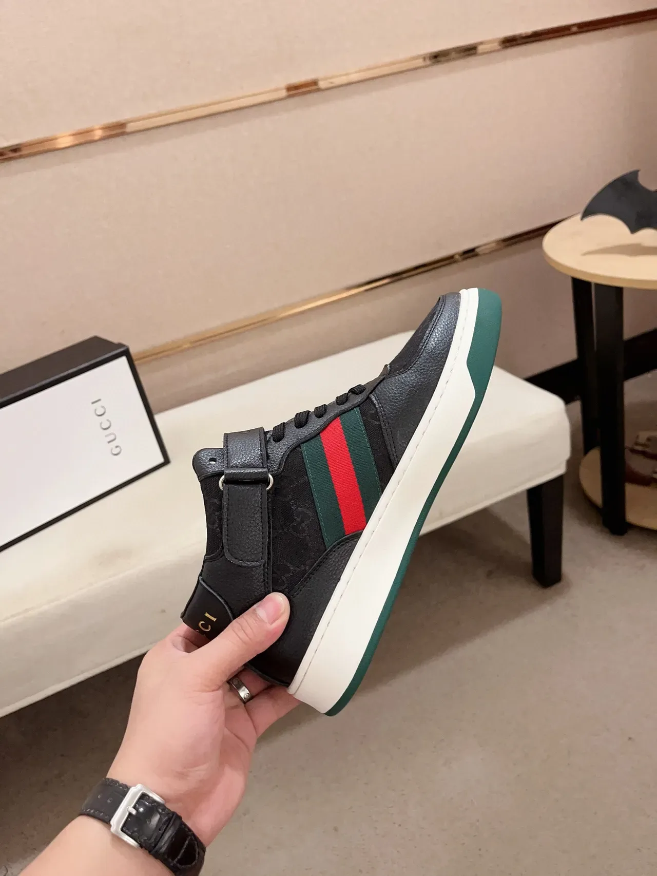 Gucci काले हरे हाई-टॉप चमड़े और कैनवास लाइफस्टाइल स्नीकर्स 6